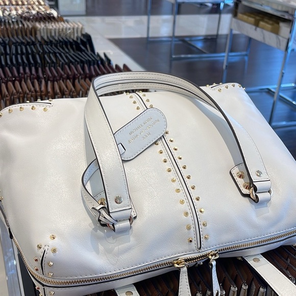 Michael Kors Astor Large Studded Leather - Picture 6 of 14